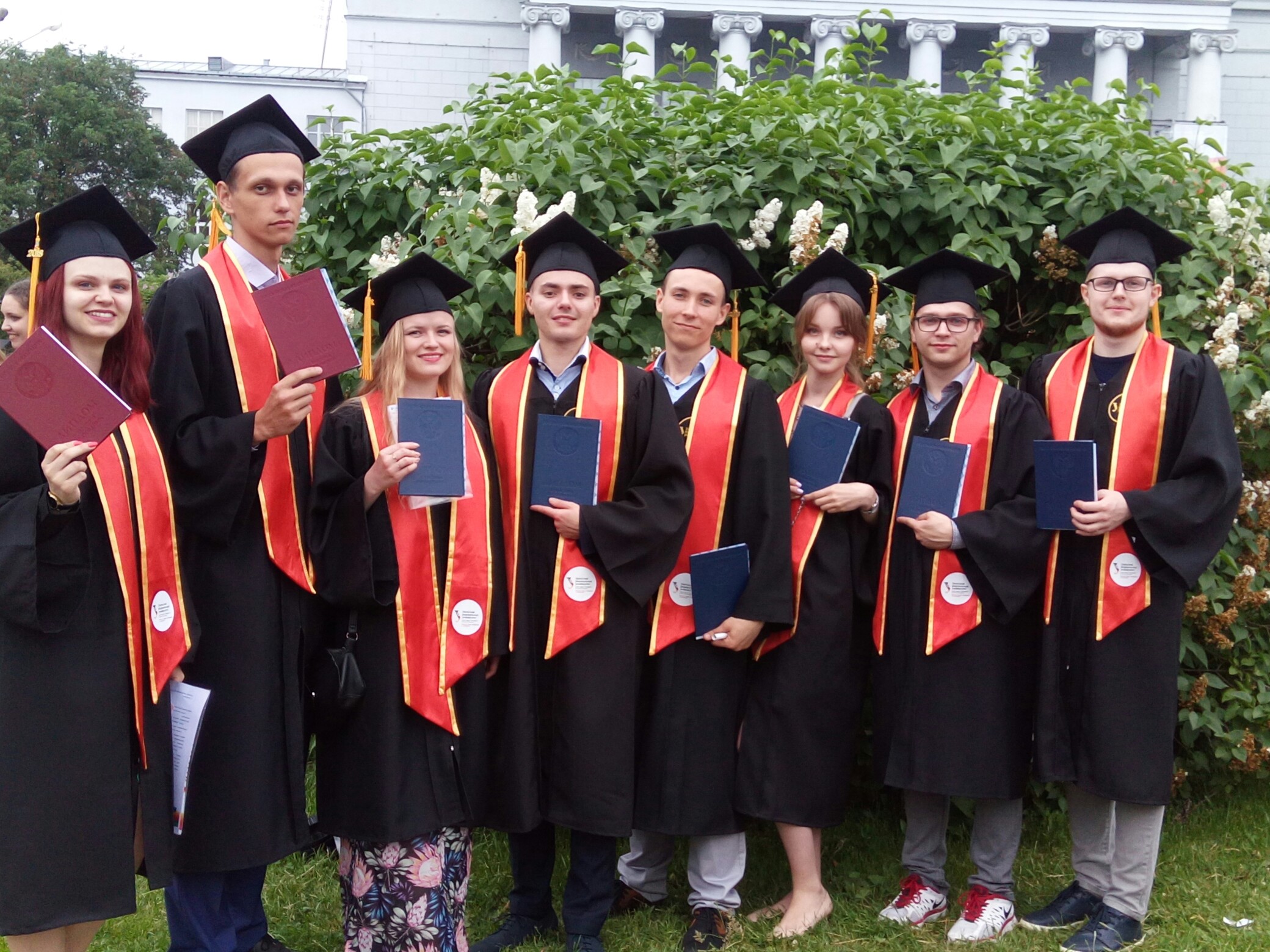 Первый выпуск студентов-бакалавров 2018 год  на Торжественном вручении дипломов выпускникам!